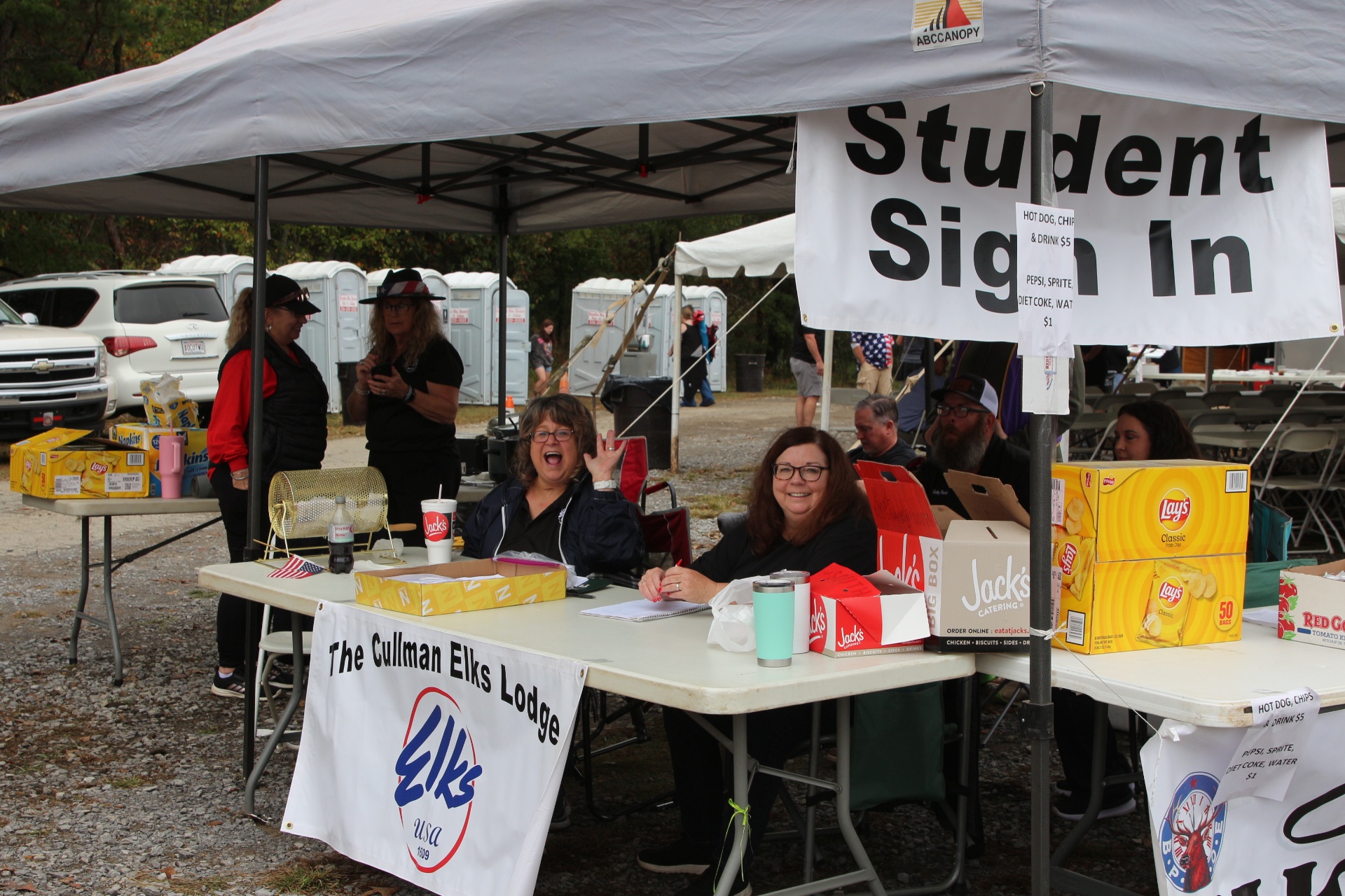 Cullman Elks Lodge student sign-in tent